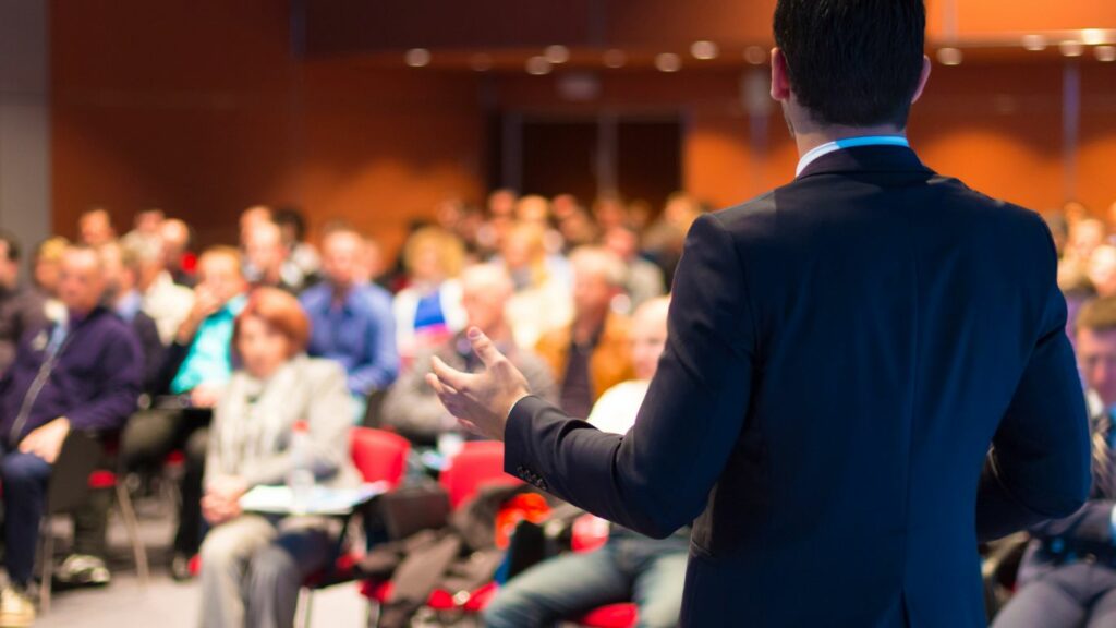 Conférencier Magicien spécialiste de la créativité et de la mémoire