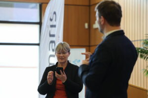 Hervé Troccaz, conférencier magicien présente sa conférence sur la mémoire